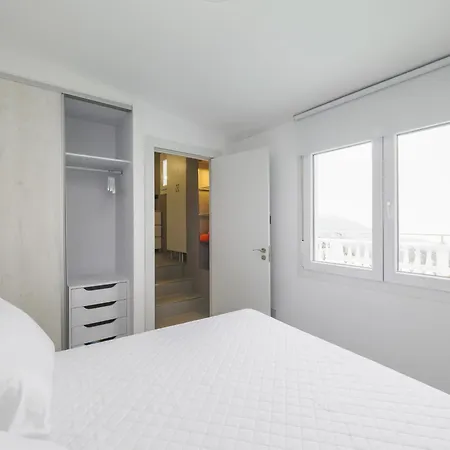 Cubo's La Santa Maria Pool & Sea View 아파트