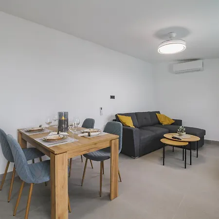 Cubo's La Santa Maria Pool & Sea View 미하스