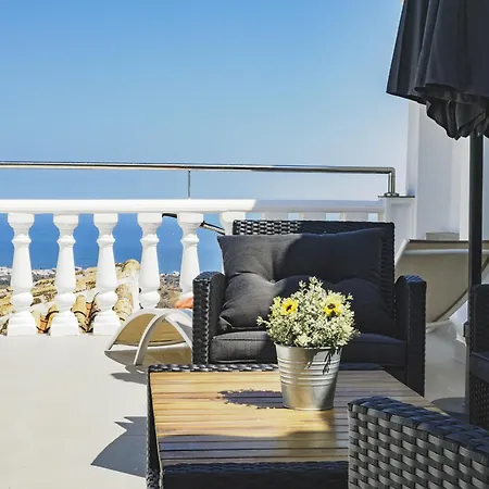 Cubo's La Santa Maria Pool & Sea View Apartment