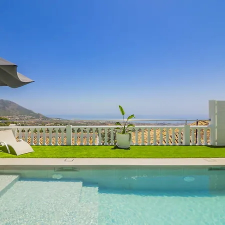 아파트 Cubo's La Santa Maria Pool & Sea View 미하스
