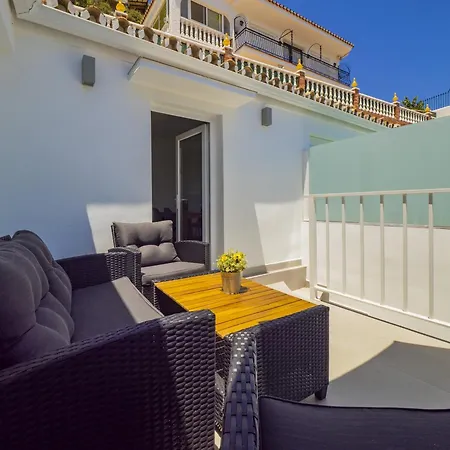 Cubo's La Santa Maria Pool & Sea View